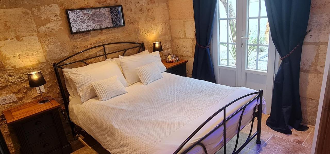 Dom Peyreton Prestige Cottages Set In A Charming Wine Property Villegouge Exterior foto